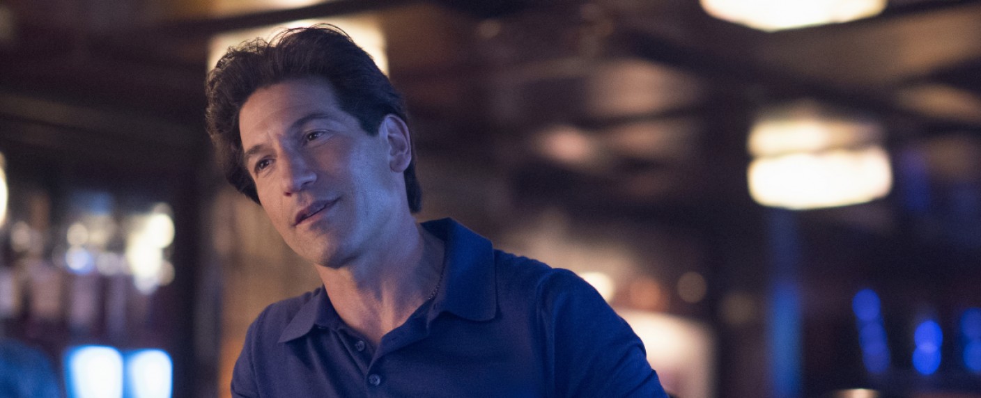 „American Gigolo“: Termin und Trailer mit Jon Bernthal als Mann für gewisse Stunden – Gigolo kommt nach 15 Jahren im Gefängnis frei – Bild: Warrick Page/​SHOWTIME