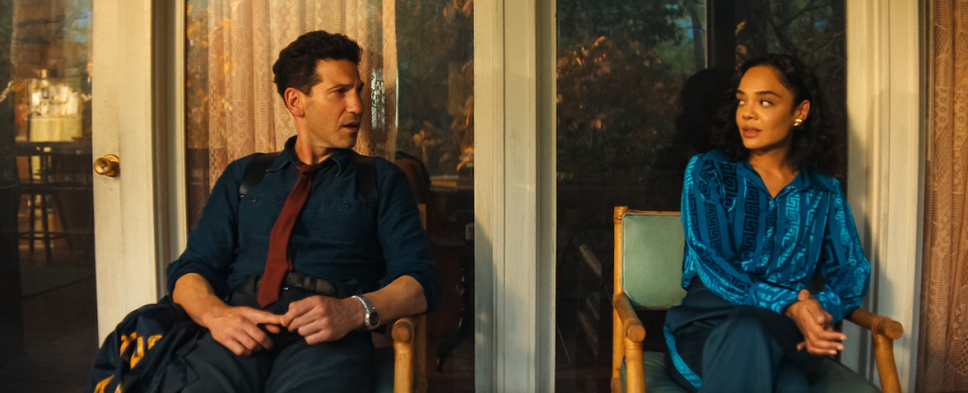 „His & Hers“: Netflix findet Termin für Psychothriller mit Tessa Thompson und Jon Bernthal – Ein Mord führt eine Journalistin und einen Detective zusammen – Bild: Netflix
