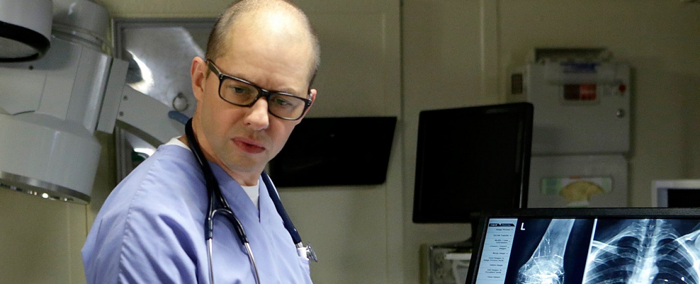 Jon Cryer wird für „Supergirl“ zu Lex Luthor – „Two and a Half Men“-Star als legendärer Bösewicht – Bild: Sonja Flemming/​CBS