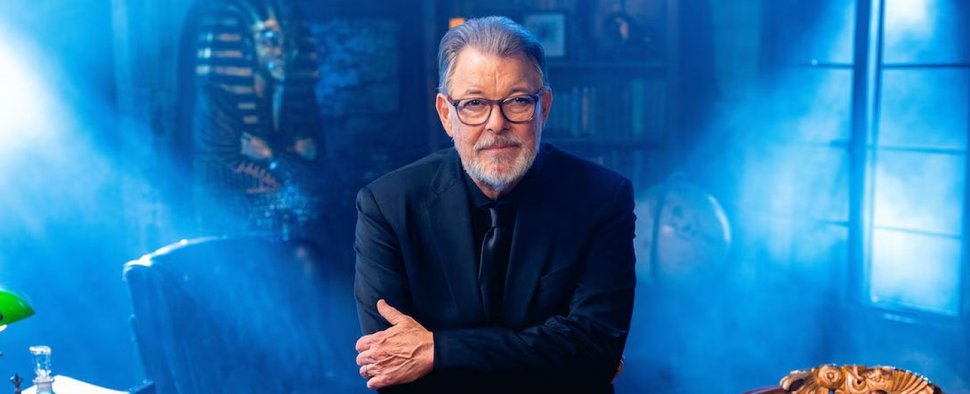 Jonathan Frakes moderiert „X-Factor: Das Unfassbare“ – Bild: RTL Zwei