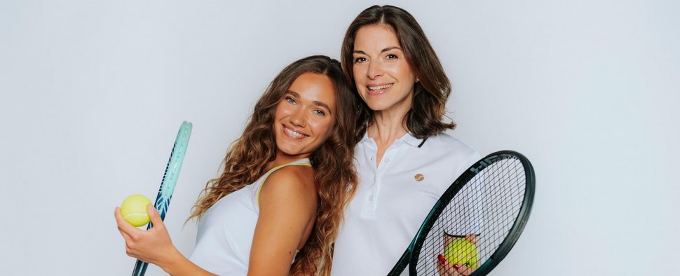 Josephine Martz (l.) und Bianca Hein verstärken „Alles was zählt“ – Bild: RTL/Julia Feldhagen