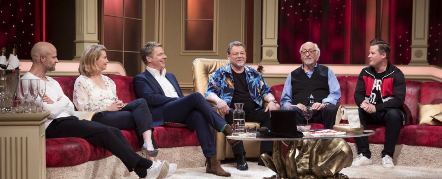 Quoten: Von der Lippes Geburtstagsshow siegt haushoch im Show-Dreikampf – ZDF-Krimiwiederholung gefragt, „Schlag den Henssler“ hinter „Nachsitzen!“ bei RTL – Bild: WDR/​Ben Knabe
