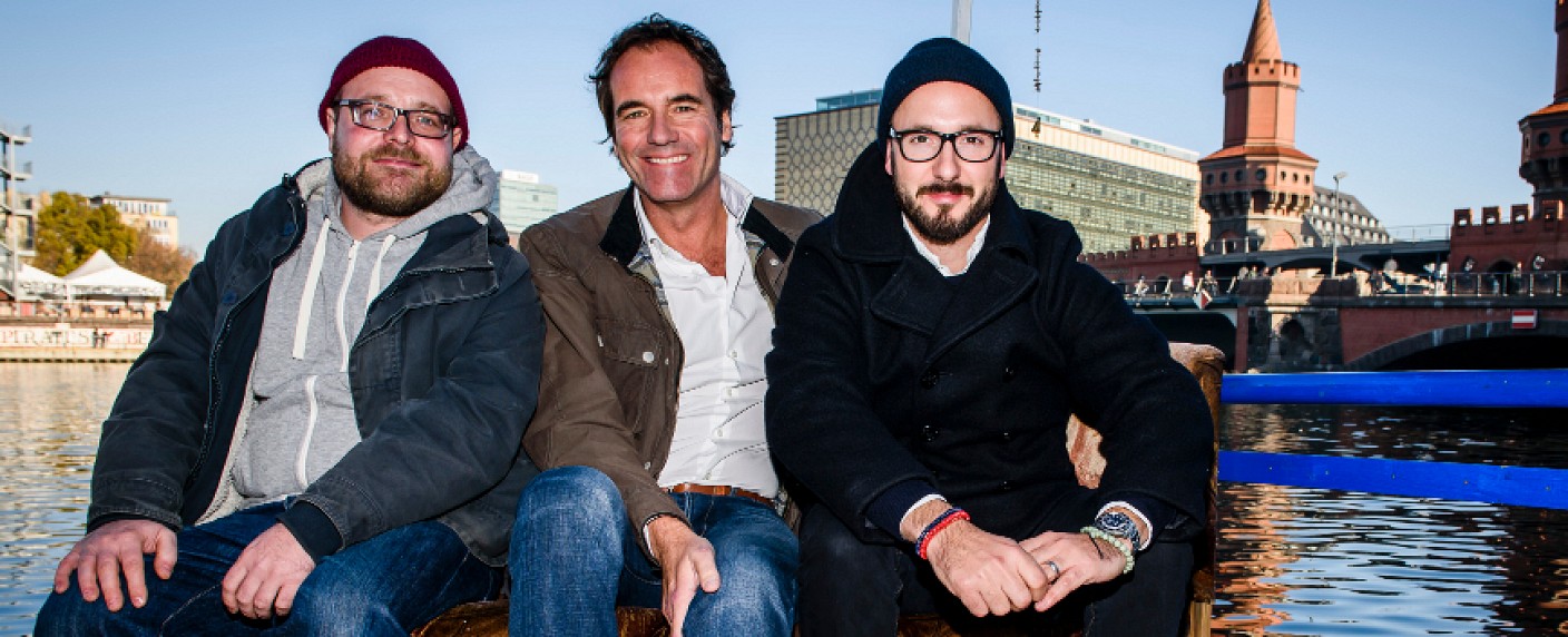 Interview mit Tommi Ohrner & Emanuel Rotstein: „Das Herzblut muss erkennbar sein.“ – Von „Timm Thaler“ über „Glücksrad“ bis hin zu „Käpt’n Kasi“ – von Marcus Kirzynowski – Bild: PR/​HISTORY/​Getty/​Bilan