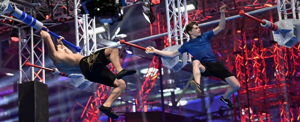 Karim El Azzazy (l.) und Max Görner (r.) sind zwei der 160 Athleten bei „Ninja Warrior Germany – Allstars“ – Bild: RTL/Markus Hertrich