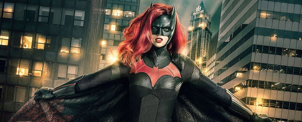 Kate Kane (Ruby Rose) in Montur als „Batwoman“ – Bild: DC/The CW