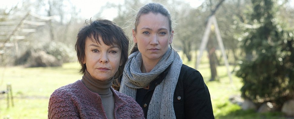 Kathrin Sass und Lisa Maria Potthoff im „Usedom-Krimi“ – Bild: NDR