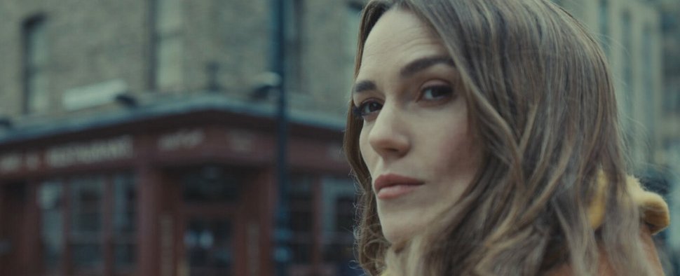 Keira Knightley als Londoner Spionin in „Black Doves“ – Bild: Netflix