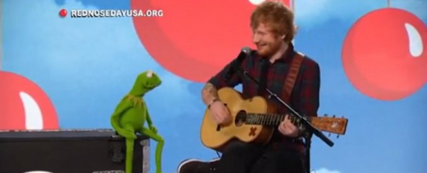 US-„Red Nose Day“: Kermit und Ed Sheeran singen „Rainbow Connection“ – Außerdem „Game of Thrones“-Fake-Musical von Coldplay – Bild: NBC