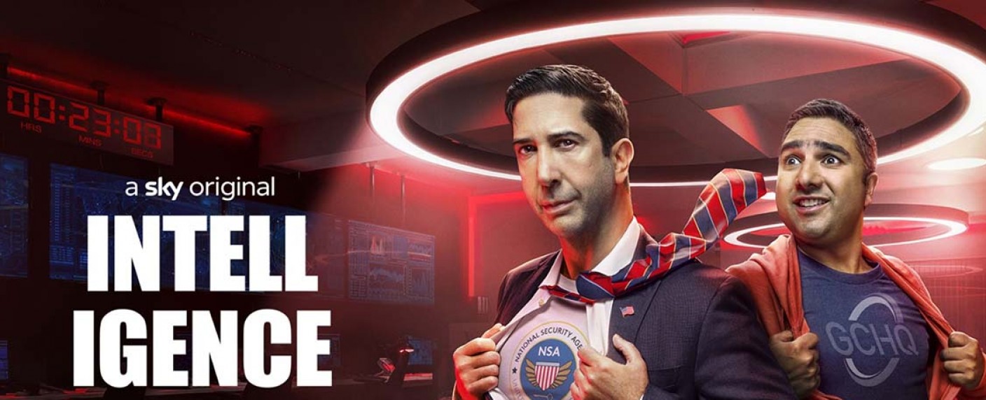 „Intelligence“: Termin für zweite Staffel der neuen Comedy von David Schwimmer („Friends“) – US-Geheimdienstler im Vereinigten Königreich – Bild: Sky Studios