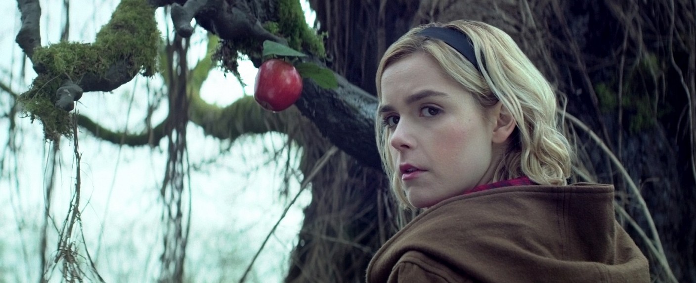 „Riverdale“: Trailer zur sechsten Staffel mit Kiernan Shipka („Chilling Adventures of Sabrina“) – Hexe Sabrina Spellman kündigt ihren Besuch an – Bild: Netflix