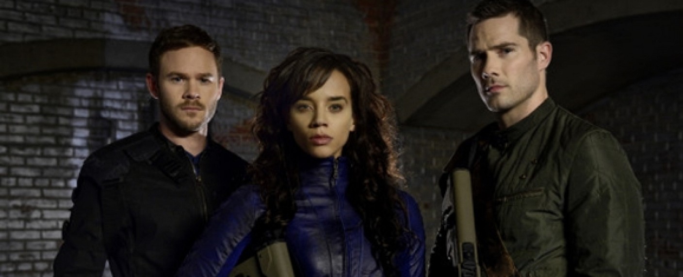 Syfy veröffentlicht Trailer für „Killjoys“ und „Dark Matter“ – Beide Serien gehen im Juli in die zweite Staffel – Bild: Syfy/​Space