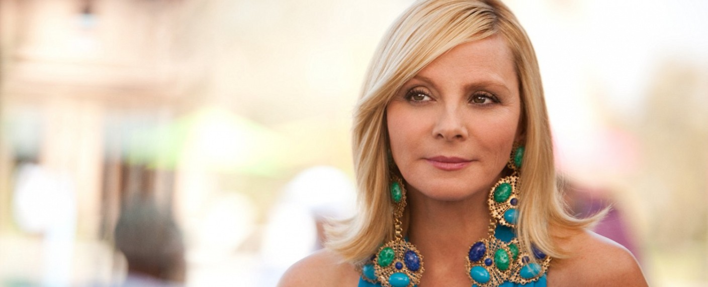 Kim Cattrall verstärkt das neue „Queer as Folk“ – „Sex and the City“-Veteranin mit wiederkehrender Rolle – Bild: HBO Films