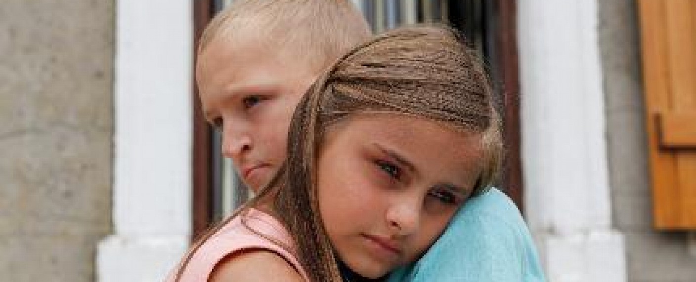 Kindkind – Review – TV-Kritik zur skurrilen Krimi-Kunst auf arte – von Marcus Kirzynowski – Bild: arte France/​Roger Arpajou