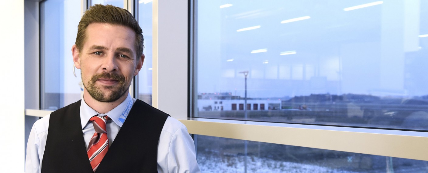 „Check Check“: Flughafen-Comedy landet im Oktober bei Joyn – Eigenproduktion mit Klaas Heufer-Umlauf – Bild: ProSieben/​Joyn/​Christiane Pausch