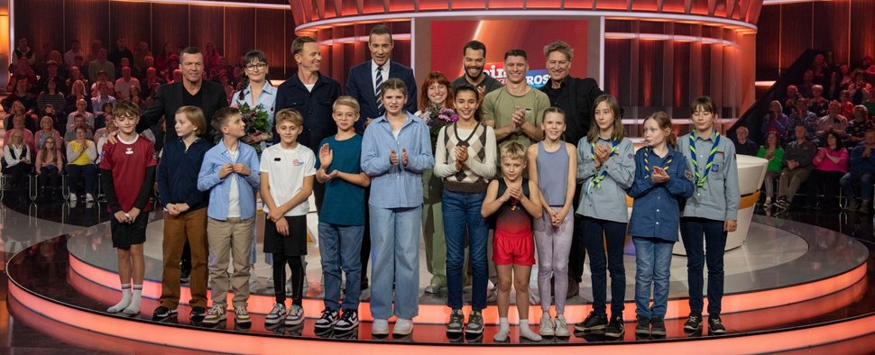 „Klein gegen Groß“ dominierte am Samstagabend das Geschehen beim jungen Publikum. – Bild: NDR/Thorsten Jander