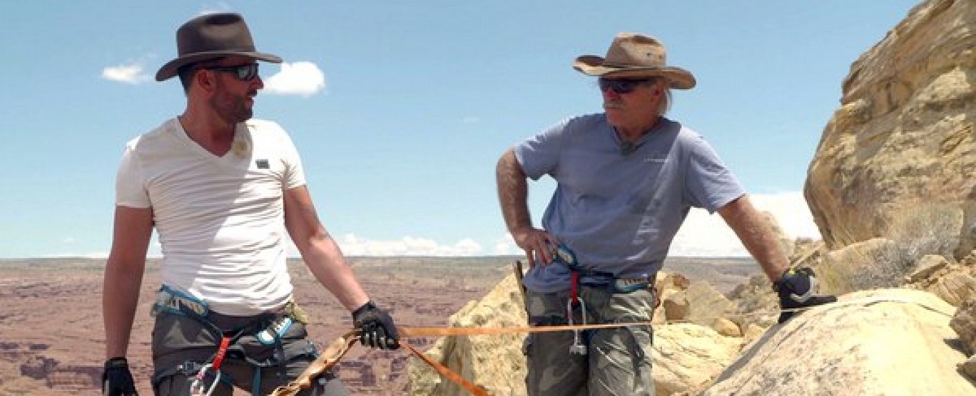 RTL II schickt Wendler und Reimann in die Wüste – Survival-Trip „Konny Goes Wild!“ läuft Mitte April – Bild: RTL II