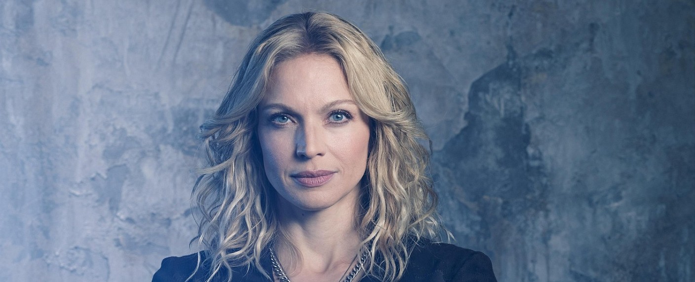 „Altered Carbon“: Kristin Lehman („The Killing“) für Netflix’ SciFi-Serie verpflichtet – Ehefrau eines ermordeten Industriellen im 25. Jahrhundert – Bild: CTV
