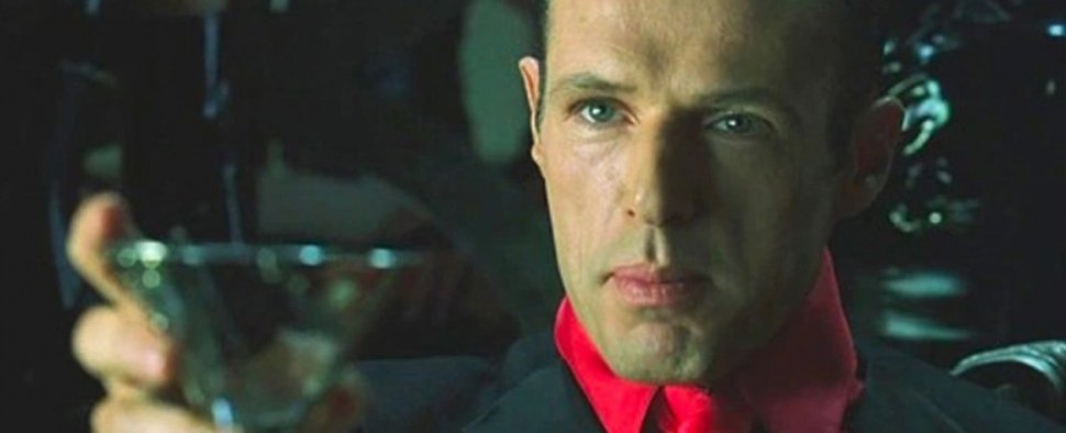 Lambert Wilson als Merovingian in den „Matrix“-Filmen – Bild: Warner Bros.
