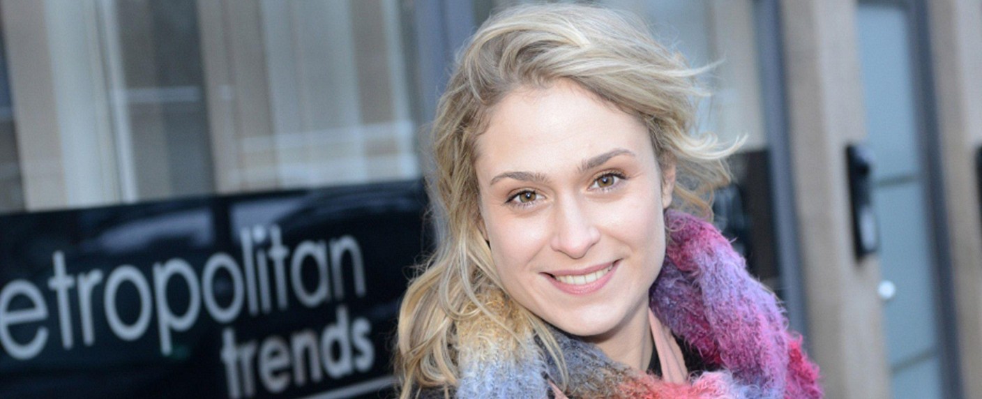 Neuzugang bei „GZSZ“: Lea Marlen Woitack verstärkt die Daily-Soap – Leidenschaftliche Affaire mit älterem Mann angekündigt – Bild: RTL /​ Rolf Baumgartner