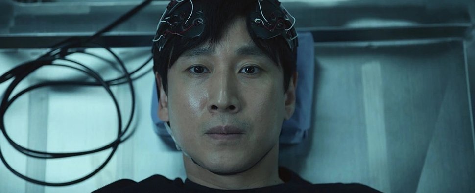 Lee Sun-kyun in „Dr. Brain“ – Bild: AppleTV+