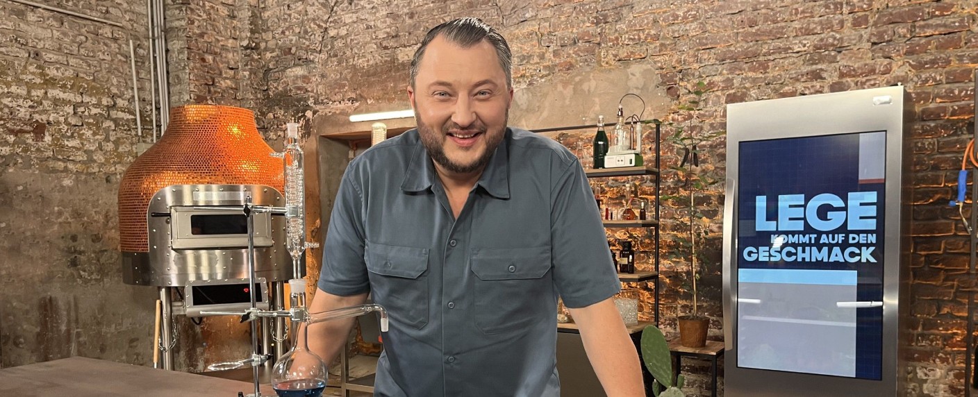 Quoten: Sebastian Lege mit tollem VOX-Einstand, „Hochzeit auf den ersten Blick“ endet stark – ZDF-Thriller siegt insgesamt, Interesse an Kennedy-Doku überschaubar – Bild: RTL