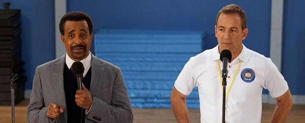 Lehrer Glascott (Tim Meadows) und Coah Mellor (Bryan Callen) in einer Episode von „Die Goldbergs“ – Bild: ABC