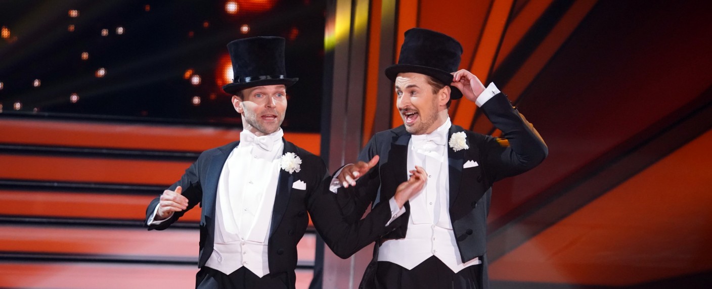 Quoten: „Let’s Dance“ und „Der Alte“ siegen über DFB-Pokal – Fußball drückt „heute-show“-Reichweite, „Magnum P.I.“ geht völlig baden – Bild: TVNOW/​Stefan Gregorowius
