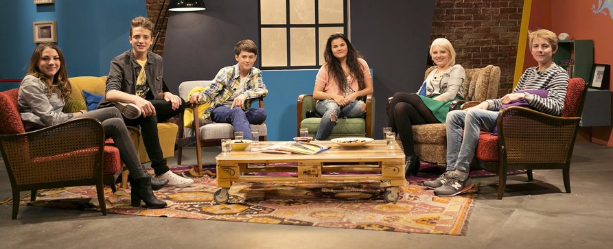 „Let’s talk“: Neue KiKA-Diskussionssendung startet im März – Teenie-Talkshow kommt ohne Moderator aus – Bild: ZDF/​Hajo Drees