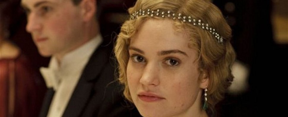 Lily James als Lady Rose in „Downton Abbey“ – Bild: Carnival Film & Television/ITV