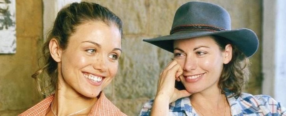 Bridie Carter und Lisa Chappell in „McLeods Töchter“ – Bild: Nine Network