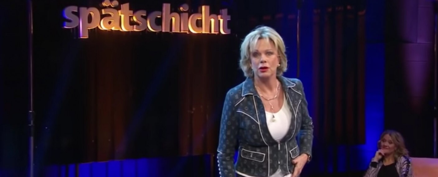 Nach gelöschtem Auftritt: Lisa Fitz will nicht mehr zur „Spätschicht“ – Kabarettistin zieht Konsequenzen nach Kontroverse – Bild: SWR/​Screenshot
