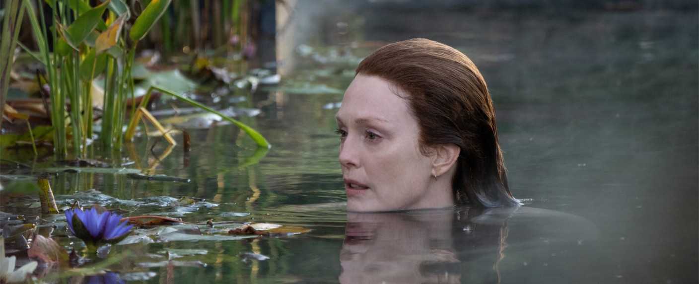 „Lisey’s Story“: Stephen-King-Adaption verliert sich in Klischees und Langatmigkeit – Review – In Apples Miniserie können nur Julianne Moore, Clive Owen & Co. überzeugen – Bild: Apple TV+