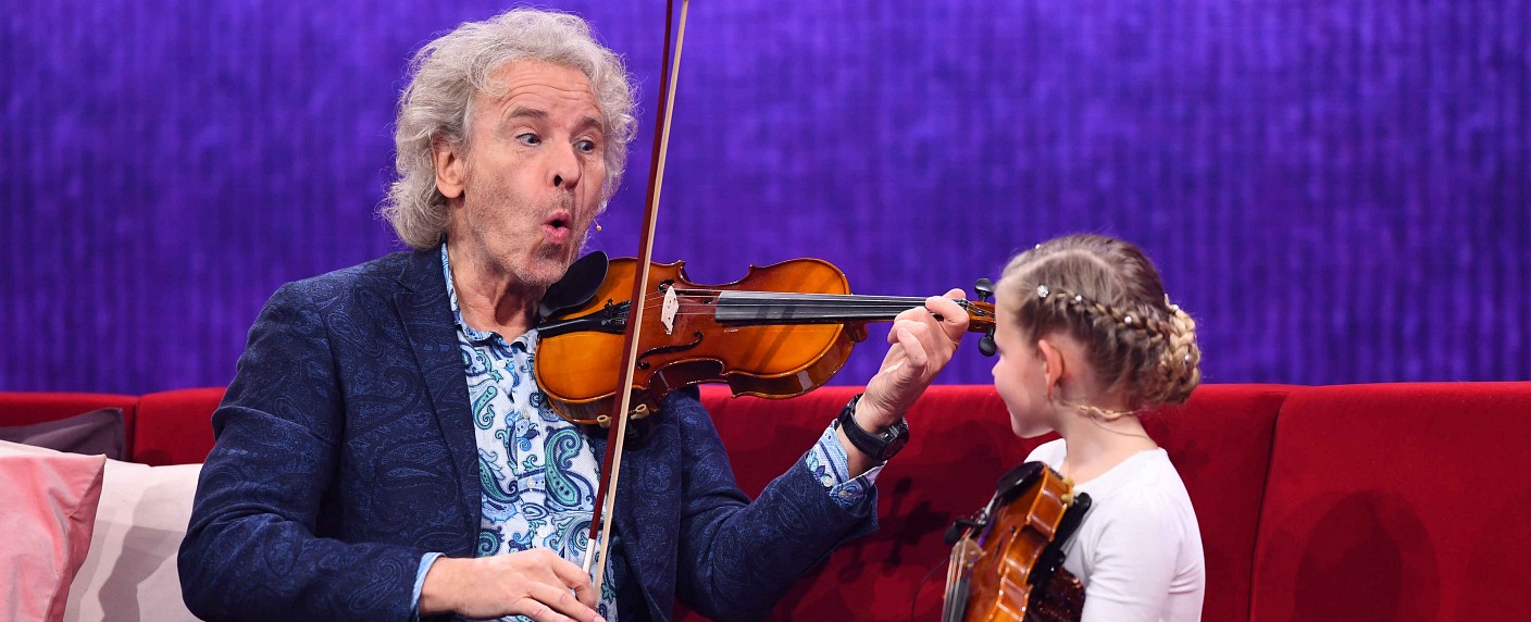 Vor dem Start: „Little Big Stars“ mit Thomas Gottschalk startet bei Sat.1 – Wenn der Gottschalk mit dem Kinde – Bild: Sat.1/​Willi Weber