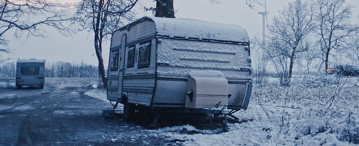 [UPDATE] Gefakete Sexarbeit-Doku „Lovemobil“: NDR distanziert sich von Grimme-Preis-nominierter Produktion – Dokumentation enthält über weite Strecken gestellte Szenen – Bild: WDR/​NDR/​Christoph Rohrscheidt