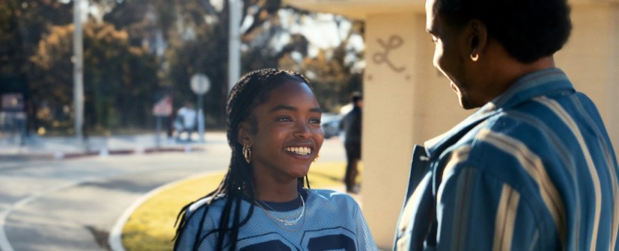 „Forever“: Netflix adaptiert Bestseller von Judy Blume als modernes Teendrama – Trailer und Starttermin zur Coming-of-Age-Serie – Bild: Netflix
