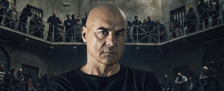 „Il Re“: Luca Zingaretti („Commissario Montalbano“) kommt als despotischer Gefängnisdrektor nach Deutschland – Premiere für italienischen Thriller – Bild: Sky Italia