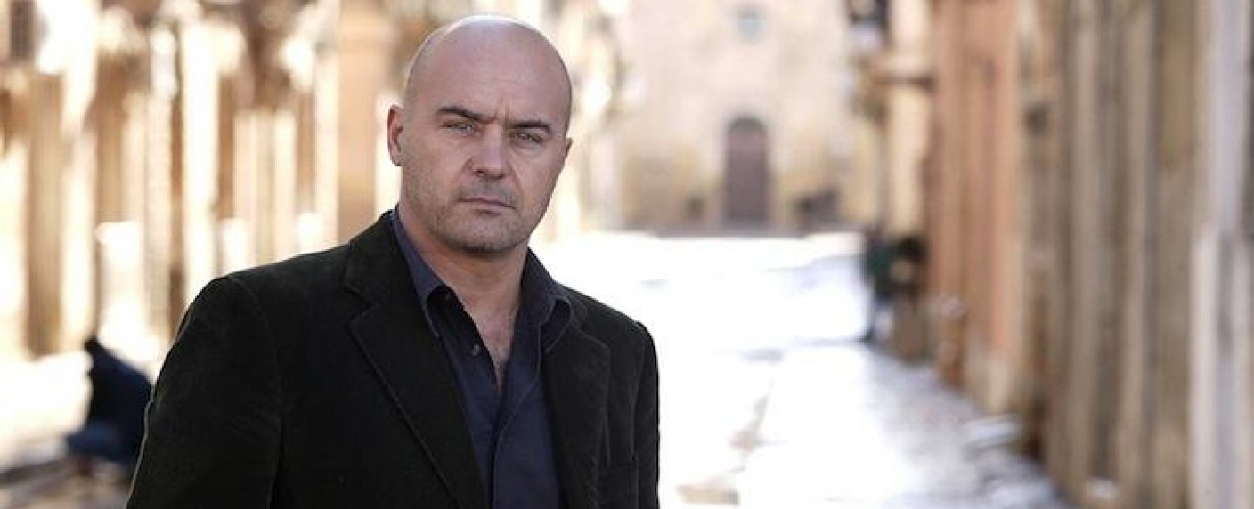 „Il Re“: Luca Zingaretti wird zum brutalen Gefängnis-Direktor – Neue Sky-Italia-Miniserie mit „Commissario Montalbano“-Darsteller – Bild: RAI