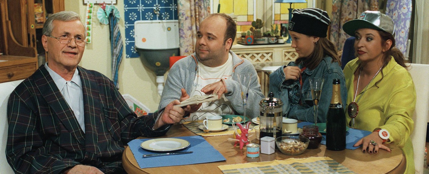 „Lukas“: ZDFneo wiederholt Sitcom mit Dirk Bach – Erste Ausstrahlung seit 2012 – Bild: ZDF/​Christel Becker-Rau