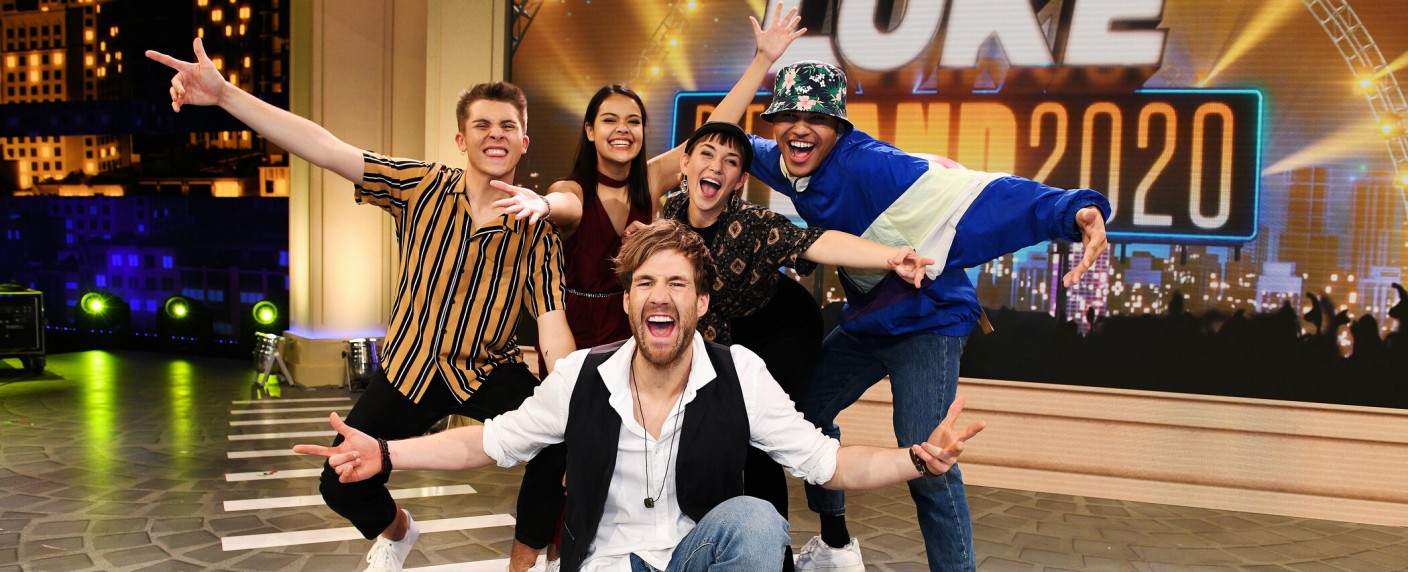 Quoten: Lukes Castingshow durchwachsen, „Ninja Warrior“ mit neuem Rekord – Böhmermann erneut stark, „Law & Order: SVU“ und „Blue Bloods“ gehen unter – Bild: Sat.1/​Steffen Wolff