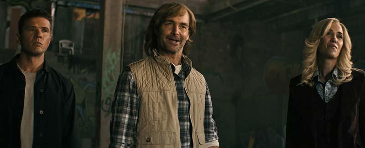 „MacGruber“: „MacGyver“-Parodie mit Will Forte startet noch vor Weihnachten – Neue Comedyserie mit Laurence Fishburne, Sam Elliott, Billy Zane und Kristen Wiig – Bild: Peacock