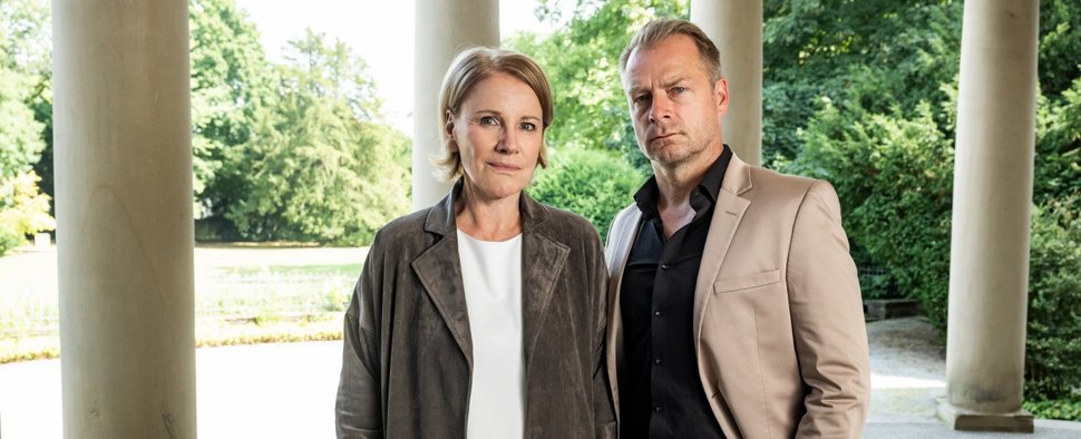 Marie Brand (Mariele Millowitsch) und Jürgen Simmel (Hinnerk Schönemann) – Bild: ZDF/Martin Valentin