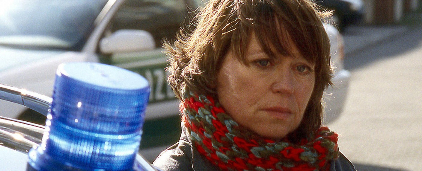 Schauspielerin Marie Gruber („Go Trabi Go“) verstorben – „Polizeiruf 110“-Darstellerin wurde nur 62 Jahre alt – Bild: MDR/​Sandor Domonkos