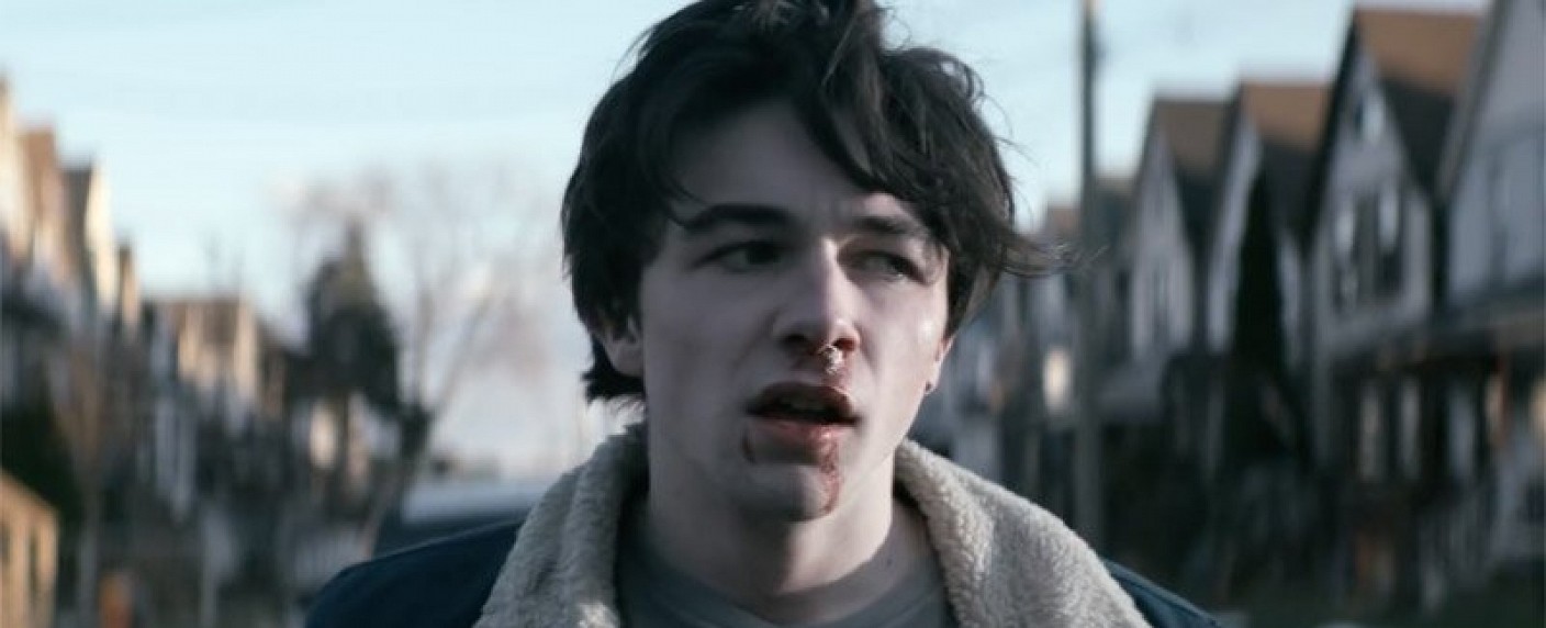 „Wayne“: Trailer zur neuen Action-Comedyserie der „Deadpool“-Macher – „Müssen wir Wayne vor der Welt schützen … oder die Welt vor Wayne?“ – Bild: YouTube