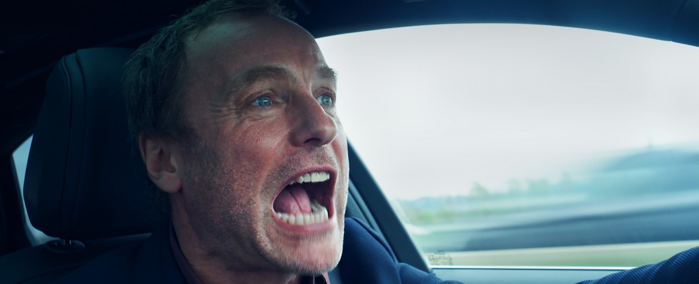 „I Am the Greatest“: Miniserie mit Mark Waschke feiert TV-Premiere – Sieben Menschen in sieben berührend und humorvoll erzählten Geschichten – Bild: ZDF/​Rebecca Meining