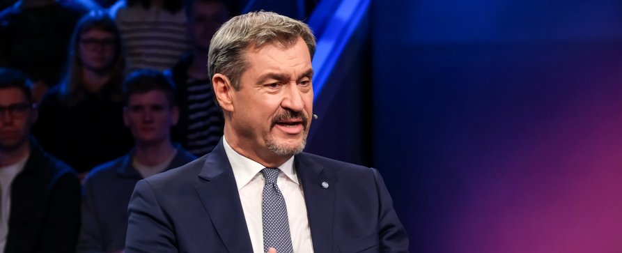 Markus Söder wagt sich in die „Arena“: CSU-Chef stellt Fragen der Bürger – Regelmäßige Townhall-Talks zur Primetime im Ersten geplant – Bild: WDR/​Oliver Ziebe