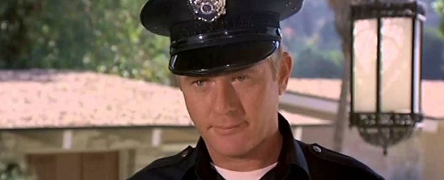 „MacGyver“: Martin Milner verstorben, Darsteller von James MacGyver – Hauptdarsteller von „Adam-12“ und „Route 66“ wurde 83 – Bild: NBC