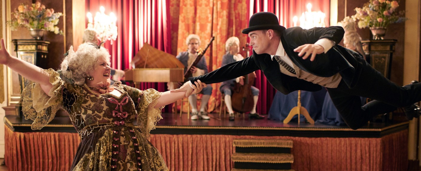 „Pan Tau“: Das Erste verkündet Details zur Neuauflage der Kultserie aus den 70ern – Comeback des Gentleman-Zauberers im Herbst – Bild: ARD/​Caligari/​Film2020