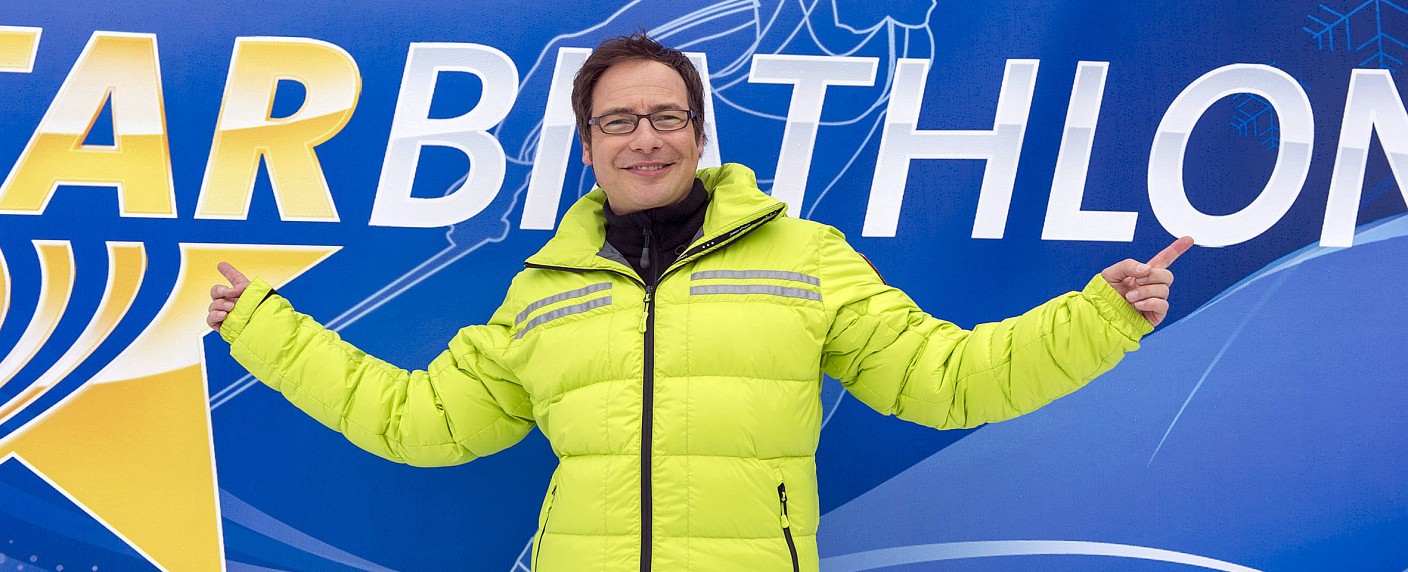 „Star-Biathlon 2015“ mit Pocher, Hertel und den Kling-Schwestern – Matthias Opdenhövel moderiert mit Mareile Höppner – Bild: WDR/​ARD/​Ralf Wilschewski