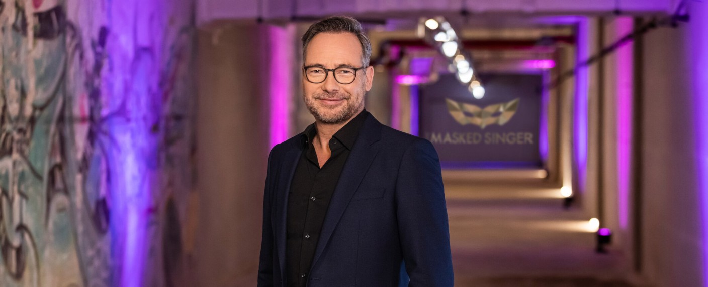 „The Masked Singer“: Neue Staffel macht erneut „DSDS“ Konkurrenz – Späterer Start der Frühjahrsstaffel auf ProSieben – Bild: ProSieben/​Benedikt Müller
