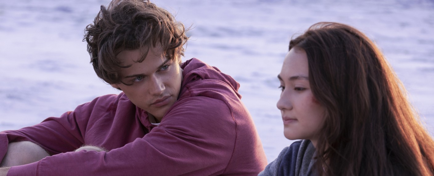 „Der Sommer, als ich schön wurde“: Die Verlockungen der Fisher-Boys – Review – Angemessen seichte Teenie-Romanze nach den Bestsellern von Jenny Han – Bild: Amazon Prime Video